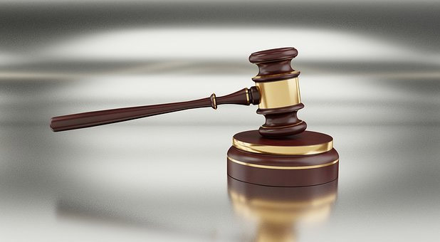 Wood Judge Auctioneer